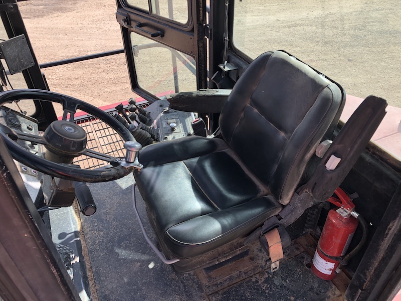 1994 Taylor TEC950L. In cab view of drivers seat.