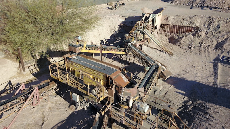 Portable crushing plant. Eagle 20"x36" Jaw Crusher, Allis Chalmers Vibrating Grizzly Feeder (VGF). El-Jay Rollercone 45 with 5x16 triple deck horizontal screen.